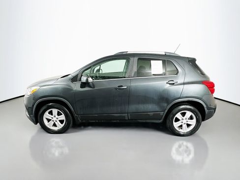 Used 2017 Chevrolet Trax LT FWD image 4