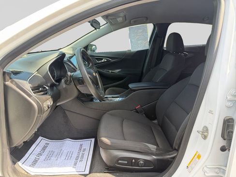 Used 2019 Chevrolet Malibu LT FWD image 15