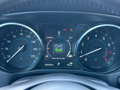 Used 2017 Jaguar F-PACE Prestige AWD/4WD image 25