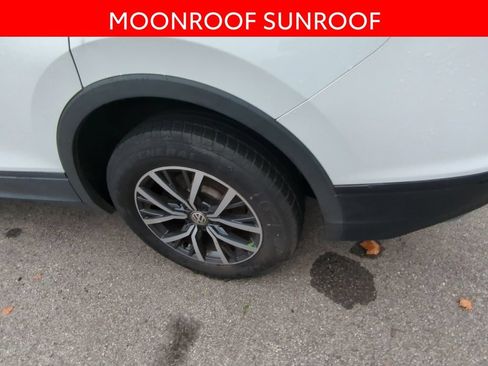 Used 2019 Volkswagen Tiguan SE w/ Panoramic Sunroof Package AWD/4WD image 5