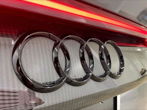 Used 2024 Audi RS Q8 AWD/4WD image 30
