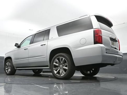 Used 2016 Chevrolet Suburban LTZ RWD image 14