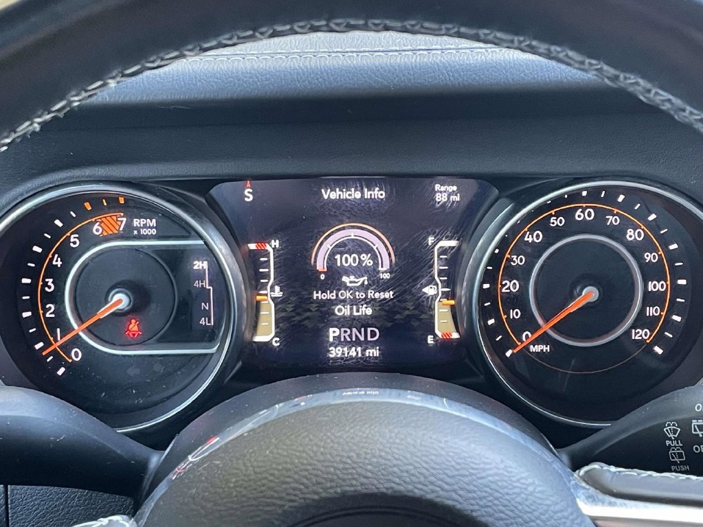Certified 2023 Jeep Wrangler Unlimited Sahara w/ LED Lighting Group AWD/4WD image 28