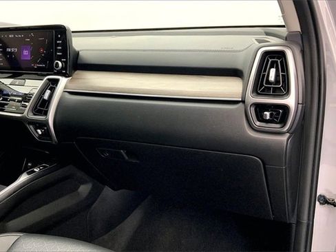 Used 2023 Kia Sorento X-Line EX image 16