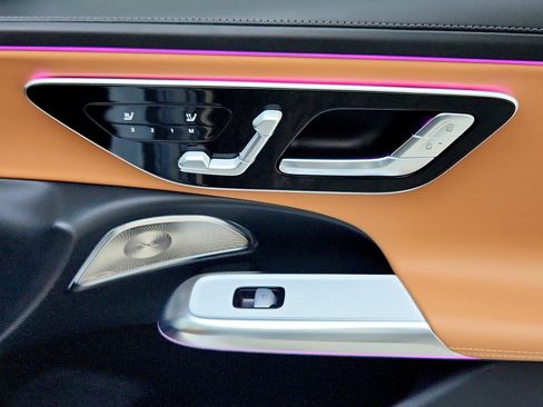 Used 2026 Mercedes-Benz E 350 Sedan image 25