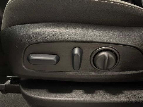 Used 2024 Chevrolet Equinox LS w/ LS Convenience Package FWD image 13