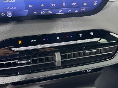 New 2026 Buick Enclave Sport Touring FWD image 17