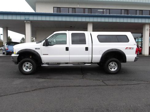 Used 2003 Ford F350 Lariat image 2