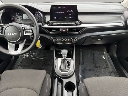 Used 2023 Kia Forte LXS w/ LXS Technology Package FWD image 14