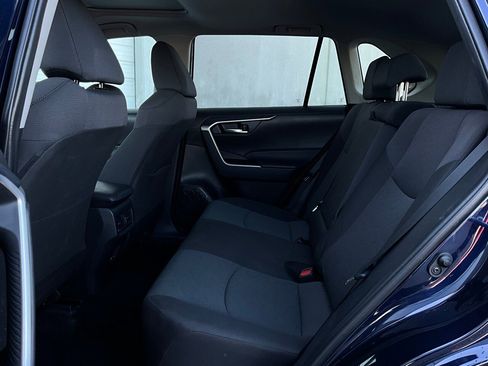 Used 2025 Toyota RAV4 XLE image 12