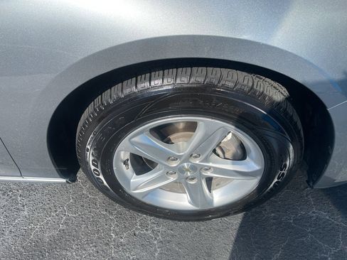 Certified 2024 Chevrolet Malibu LT image 5