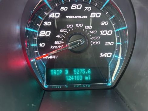 Used 2011 Ford Taurus SEL w/ 201A Rapid Spec Order Code image 12