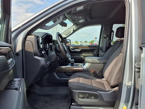 Used 2023 Chevrolet Silverado 1500 LT Trail Boss w/ Convenience Package II AWD/4WD image 22