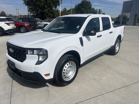 New 2025 Ford Maverick XL image 4