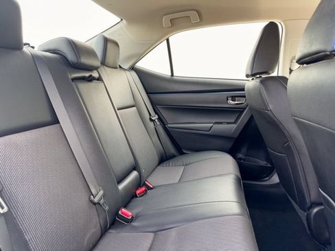 Used 2017 Toyota Corolla SE FWD image 29