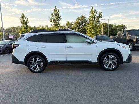 Used 2021 Subaru Outback Touring XT AWD/4WD image 2