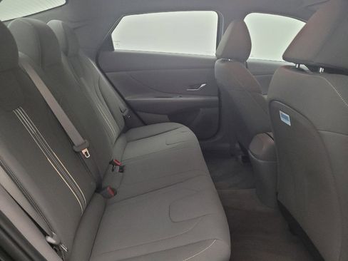 Used 2023 Hyundai Elantra SEL w/ Cargo Package FWD image 19