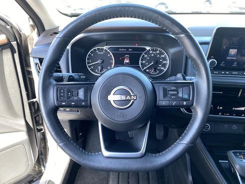 Used 2023 Nissan Rogue SL FWD image 27