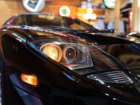 Used 2006 Ford GT RWD image 40