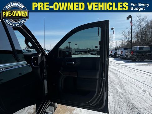 Used 2019 Chevrolet Silverado 1500 High Country image 35