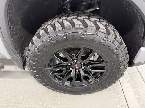 Used 2024 GMC Sierra 1500 Pro w/ Graphite Edition image 4