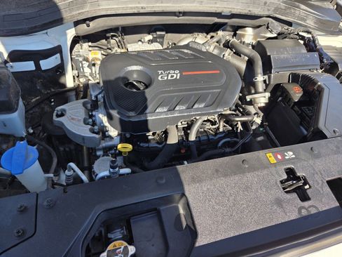 Used 2020 Hyundai Santa Fe Limited image 18