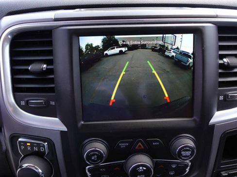 Used 2022 RAM 1500 Classic SLT w/ Electronics Convenience Group AWD/4WD image 46