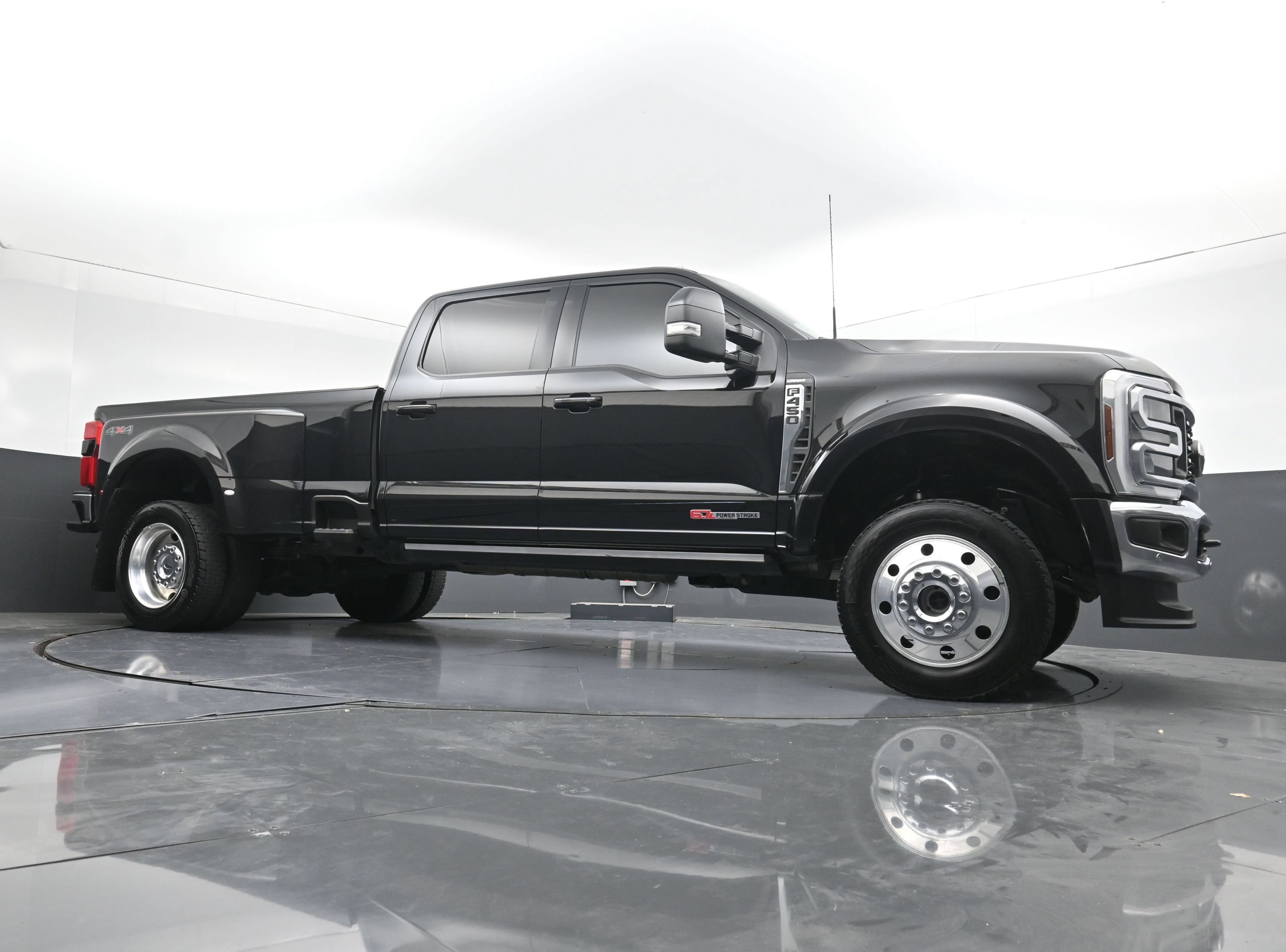 Used 2024 Ford F450 Lariat w/ Lariat Ultimate Package AWD/4WD image 24