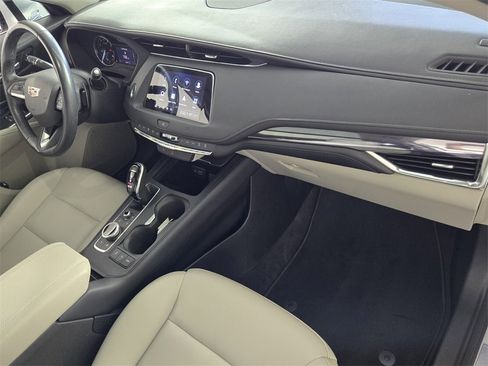 Used 2021 Cadillac XT4 Luxury image 15