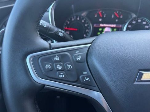 Used 2023 Chevrolet Equinox LT AWD/4WD image 16