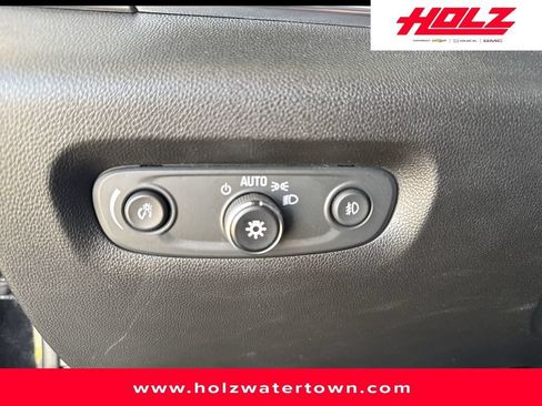 Certified 2019 Chevrolet Traverse LT FWD image 24