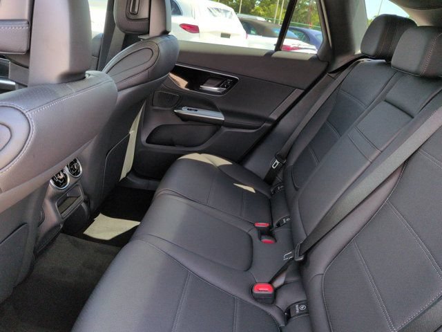 Used 2026 Mercedes-Benz GLC 300 image 14