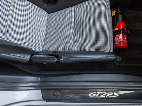 Used 2018 Porsche 911 GT2 RS image 24