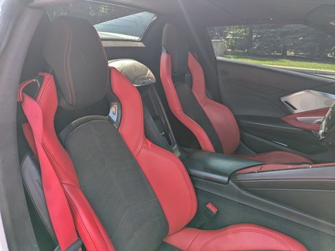 Used 2025 Chevrolet Corvette Z06 RWD image 22