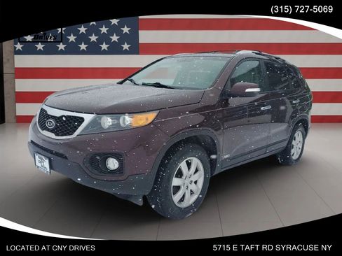 Used 2013 Kia Sorento LX w/ Convenience Pkg AWD/4WD image 1