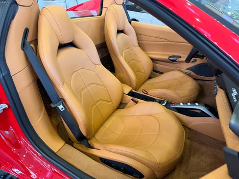 Used 2016 Ferrari 488 Spider image 34