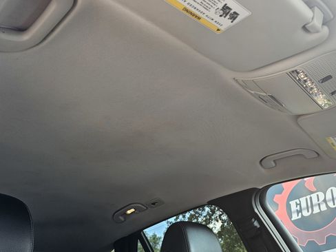 Used 2019 Mercedes-Benz GLC 300 w/ Premium Package image 33