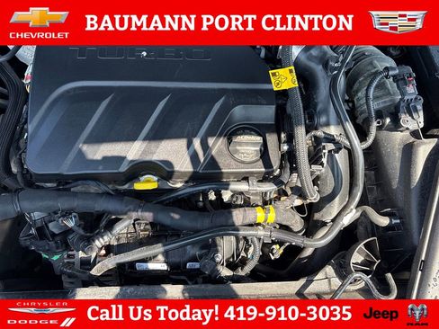 Used 2025 Chevrolet Trax ACTIV w/ Sunroof Package FWD image 23