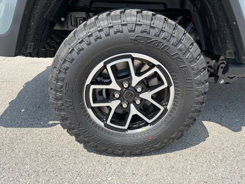 New 2026 Jeep Gladiator Rubicon AWD/4WD image 13