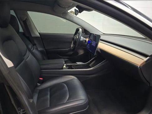Used 2018 Tesla Model 3 Long Range image 7