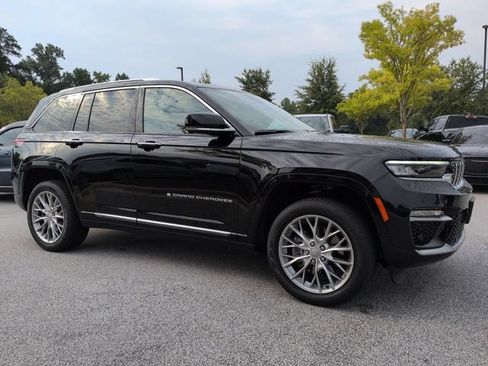 Certified 2023 Jeep Grand Cherokee Summit w/ Advanced Protech Group IV AWD/4WD image 2