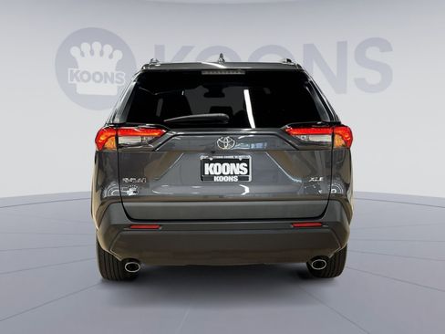 Used 2023 Toyota RAV4 XLE w/ Convenience Package FWD image 10
