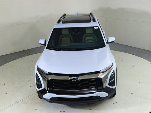 New 2026 Chevrolet Equinox ACTIV w/ Convenience Package III image 14