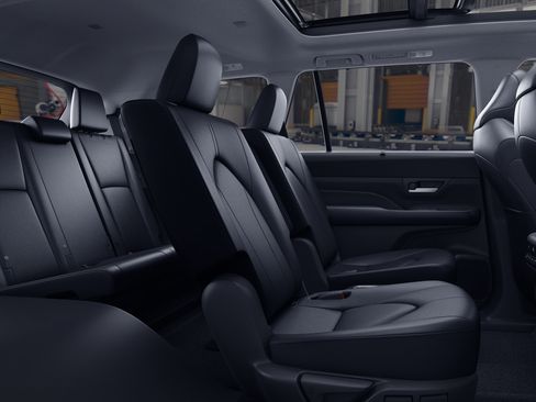 New 2026 Toyota Grand Highlander FWD image 21