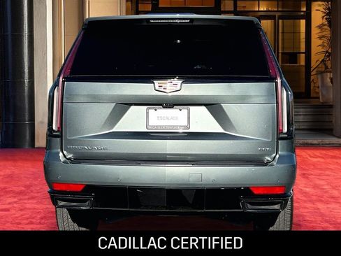 Used 2024 Cadillac Escalade Sport Platinum w/ Heavy-Duty Trailer Package AWD/4WD image 5
