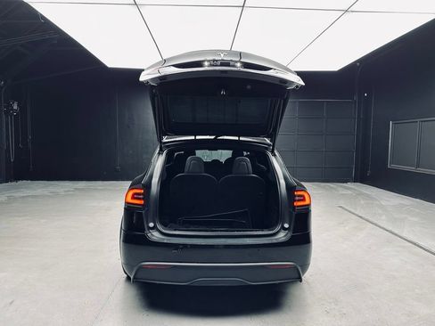 Used 2023 Tesla Model X AWD/4WD image 41