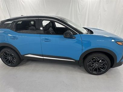 New 2026 Nissan Kicks SR w/ Cold Weather Package