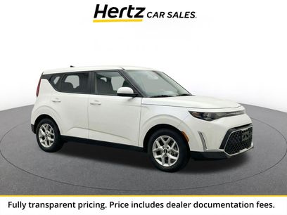 Used 2025 Kia Soul LX w/ LX Technology Package