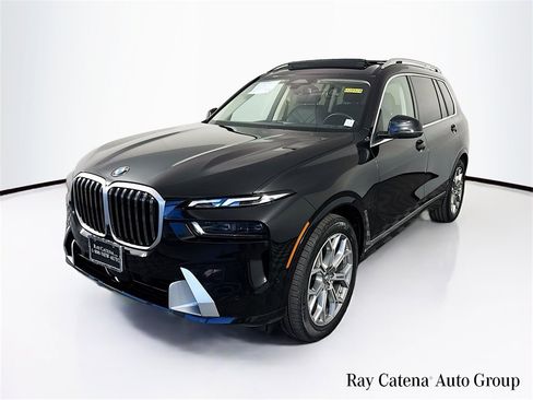 Certified 2023 BMW X7 xDrive40i w/ Climate Comfort Package image 3