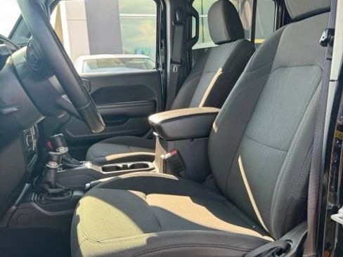 Used 2021 Jeep Wrangler Unlimited Sport AWD/4WD image 14